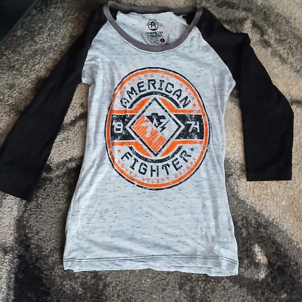 American Fighter Women's Graphic Raglan Top - Black and Gray - Picture 2 of 10